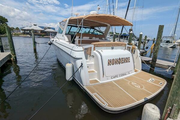 2000 Tiara Yachts 35