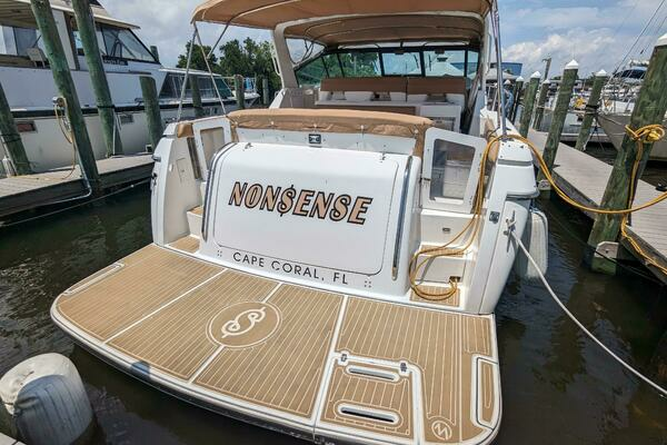 2000 Tiara Yachts 35