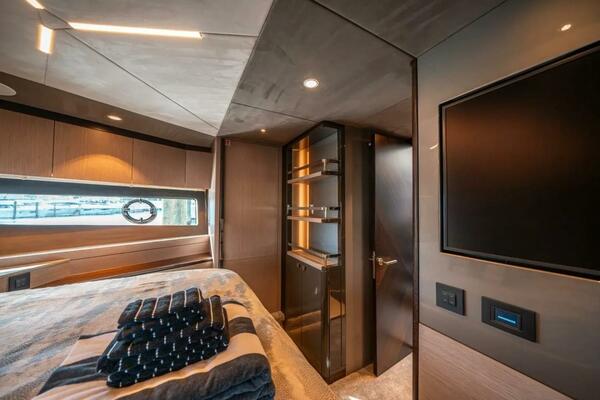 Into The Mystic  68ft Sunseeker