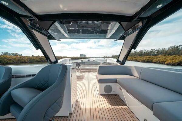 Into The Mystic  68ft Sunseeker