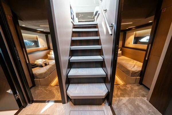 Into The Mystic  68ft Sunseeker