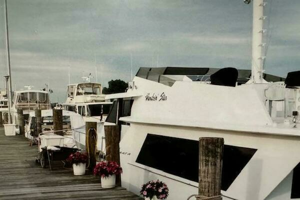 1990 Motor Yacht 70