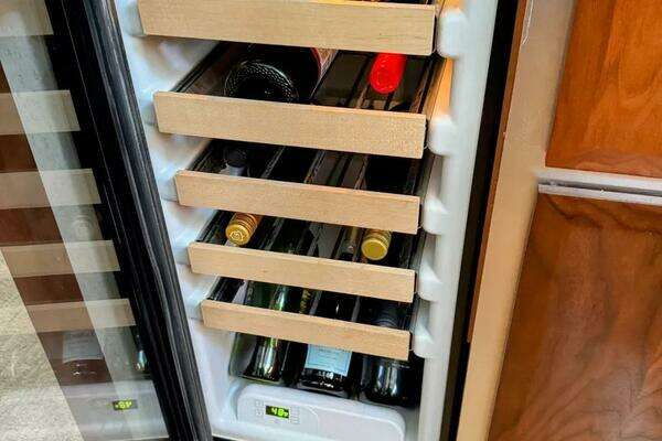 1986Bertram 58 ft 58 Flybridge Motor Yacht   TENACITY