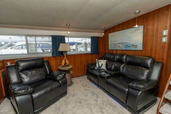 1986Bertram 58 ft 58 Flybridge Motor Yacht   TENACITY