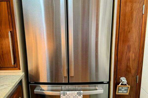 1986Bertram 58 ft 58 Flybridge Motor Yacht   TENACITY