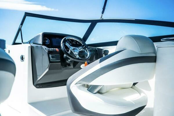 Photo of the 2020 Monterey M45