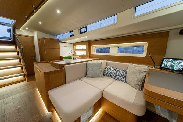 54ft Beneteau Yacht For Sale
