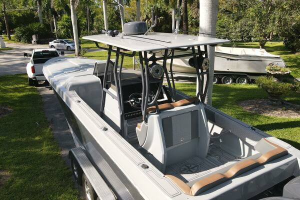 Photo of the 1996 Formula 382 SR-1