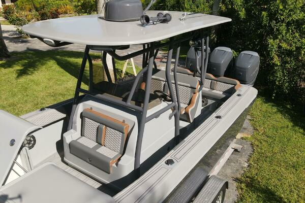 Photo of the 1996 Formula 382 SR-1