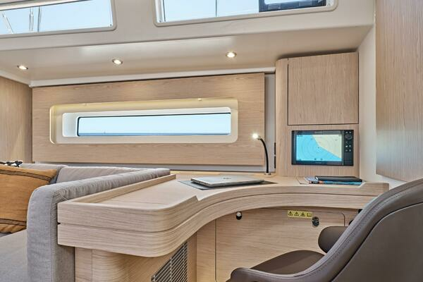 60ft Beneteau Yacht For Sale