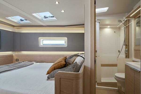 60ft Beneteau Yacht For Sale
