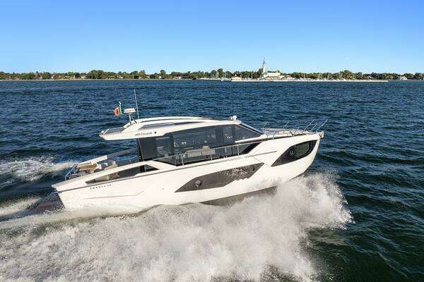 48-ft-Absolute-2025-48 Coupe-Charlevoix Michigan United States yacht for sale