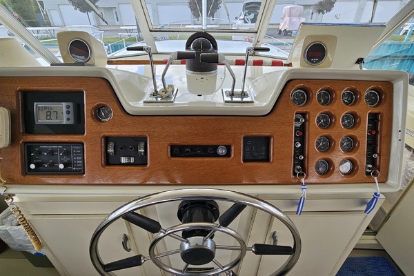 Big as the Sky 47ft Chris Craft Yacht For Sale