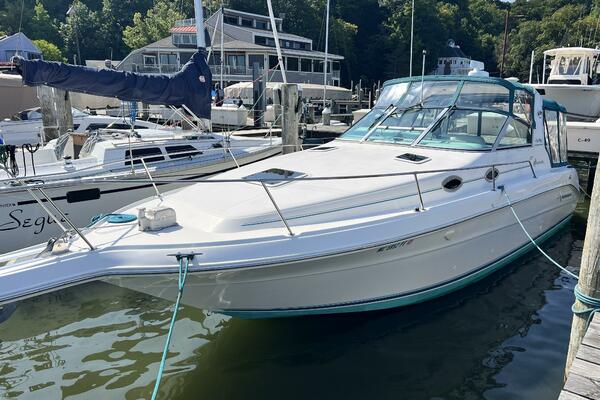 30ft Sea Ray Yacht For Sale