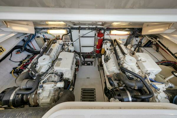 2004 Tiara Yachts 38