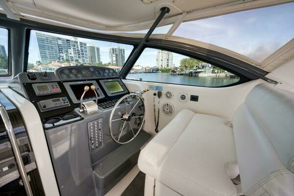 2004 Tiara Yachts 38