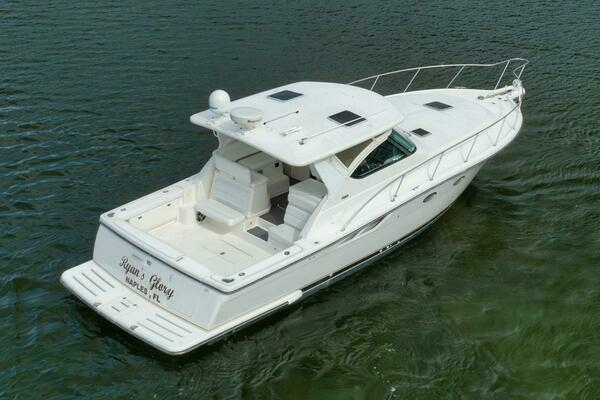 2004 Tiara Yachts 38