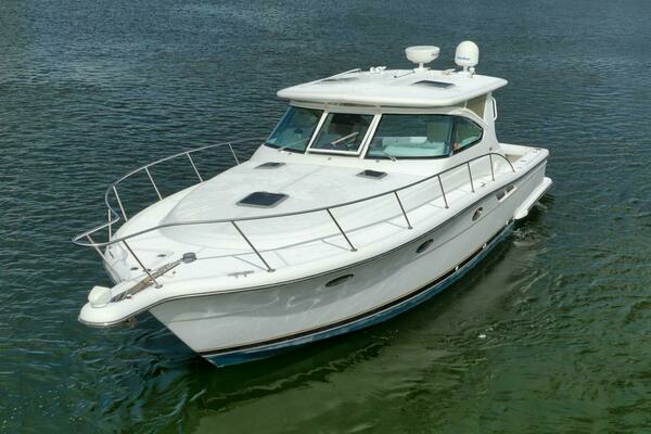 2004 Tiara Yachts 38