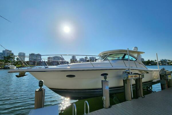 2004 Tiara Yachts 38