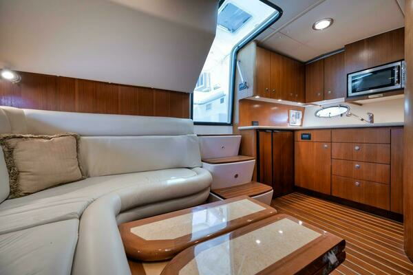 2004 Tiara Yachts 38