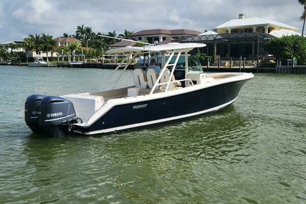 2015 Pursuit 31