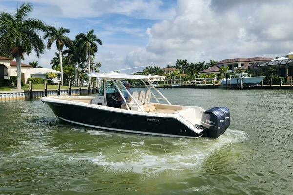 2015 Pursuit 31