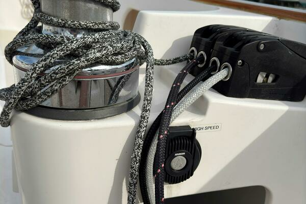 Photo of the 2009 Alerion 33 "Ohana III"