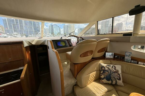 2001 Viking Princess 45