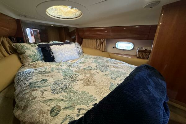 2001 Viking Princess 45