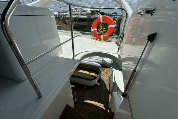 2001 Viking Princess 45