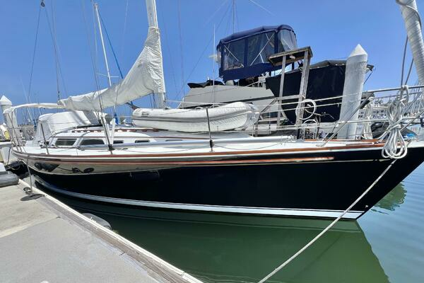 Photo of the 1999 Sabre 402 Sail "VELA DARE II"