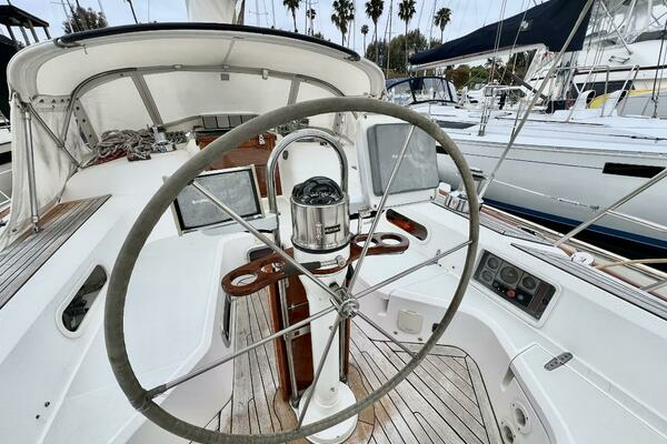 Photo of the 1999 Sabre 402 Sail "VELA DARE II"