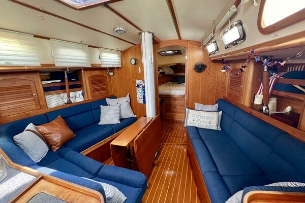 Photo of the 1999 Sabre 402 Sail "VELA DARE II"