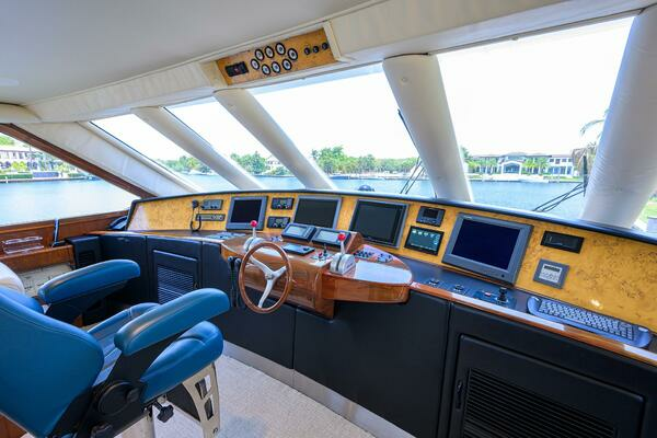JR 82ft Sea Force IX Yacht For Sale