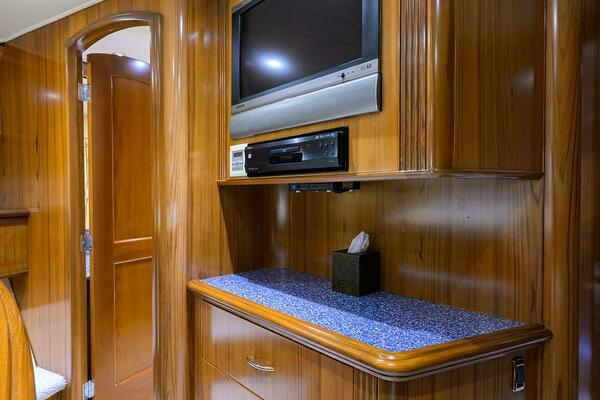 JR 82ft Sea Force IX Yacht For Sale