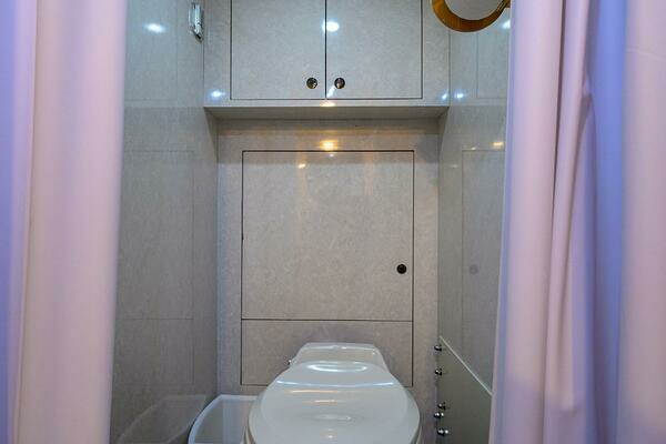 JR 82ft Sea Force IX Yacht For Sale