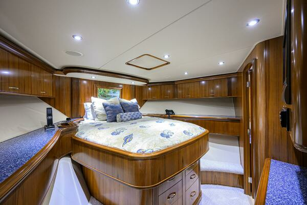 JR 82ft Sea Force IX Yacht For Sale