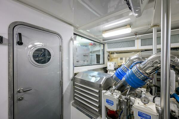 JR 82ft Sea Force IX Yacht For Sale