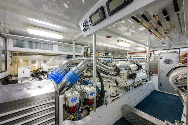 JR 82ft Sea Force IX Yacht For Sale