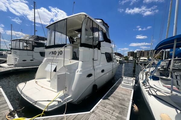 Photo of the 2001 Silverton 352 Motor Yacht