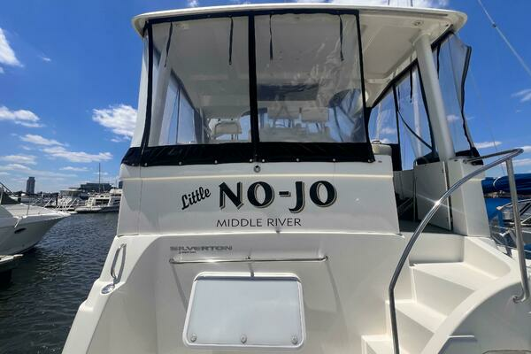 Photo of the 2001 Silverton 352 Motor Yacht