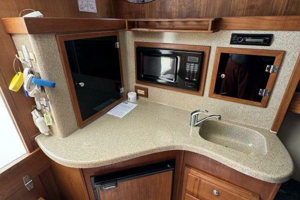 ANAKI III 32ft Albemarle Yacht For Sale