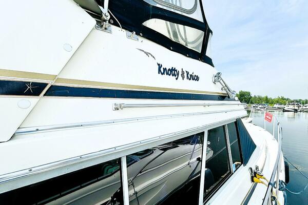 KNOTTY  amp  KNICE 32ft Bayliner Yacht For Sale