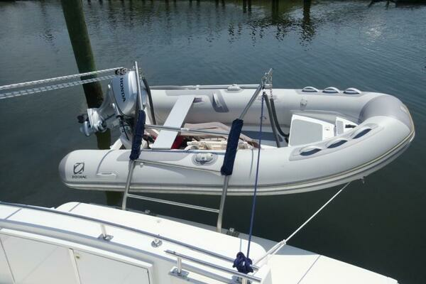 Ronda Vue 44ft Carver Yacht For Sale