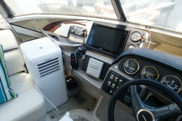 Ronda Vue 44ft Carver Yacht For Sale