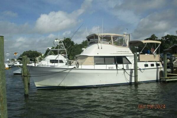 Photo of the 1984 Mainship 40DC "Phase II"