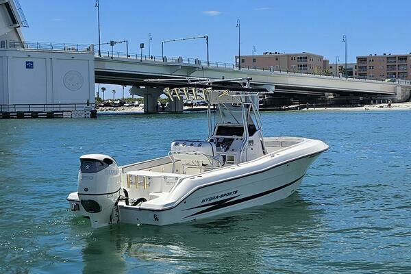 Photo of the 2003 Hydra-Sports 2400 Center Console