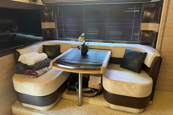 2013 Azimut 64
