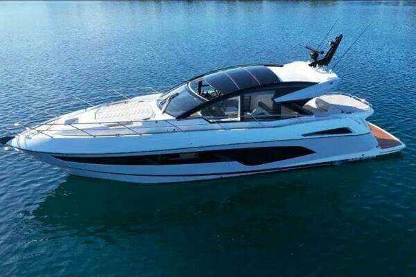 60-ft-Sunseeker-2022-60 Predator EVO-Tango Lima-Petoskey Michigan United States yacht for sale