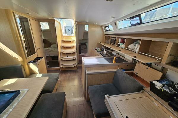 Photo of the 2017 Beneteau Oceanis 45 "Lily Pad"